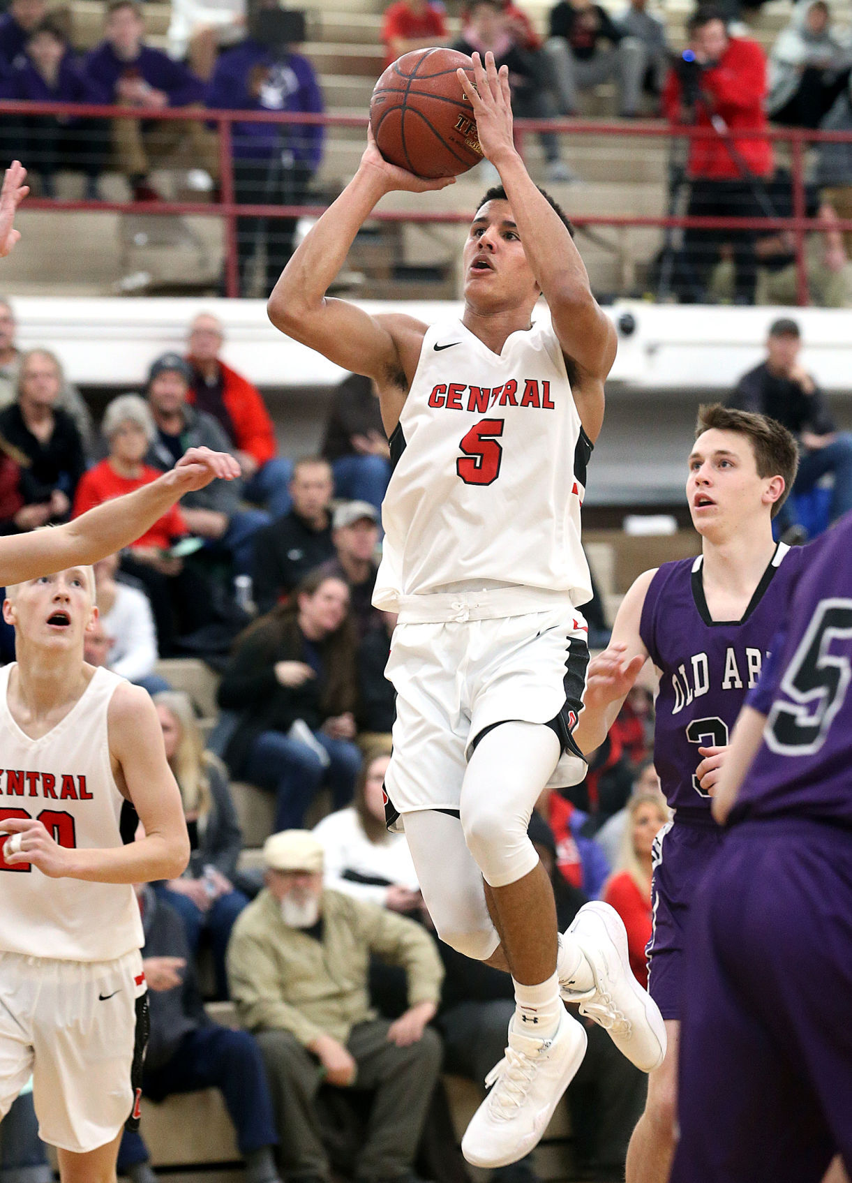 December 12: Eau Claire Memorial vs. La Crosse Central